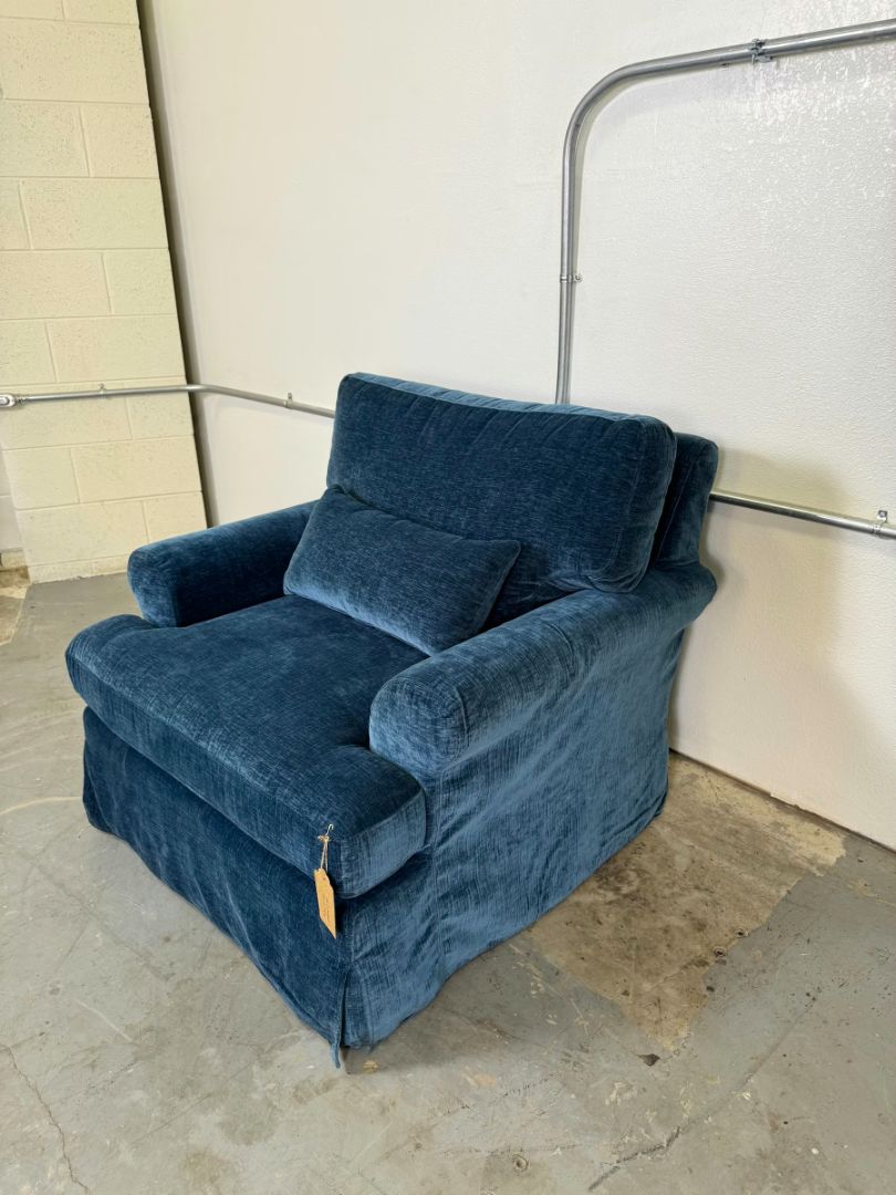 Interior Define Maxwell Swivel 029