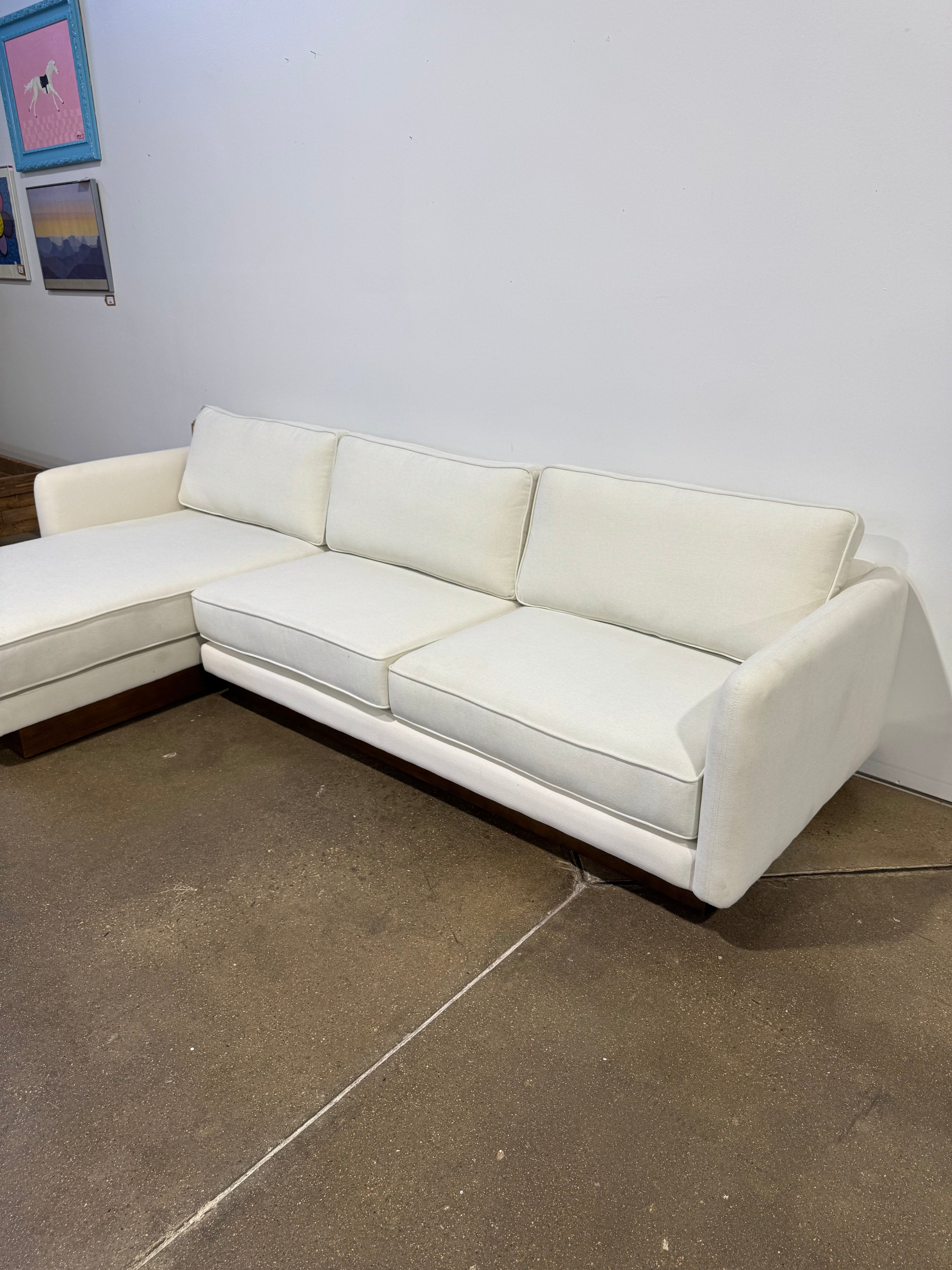 Moe's Home Collection Vernon Sectional, Left - Image 4