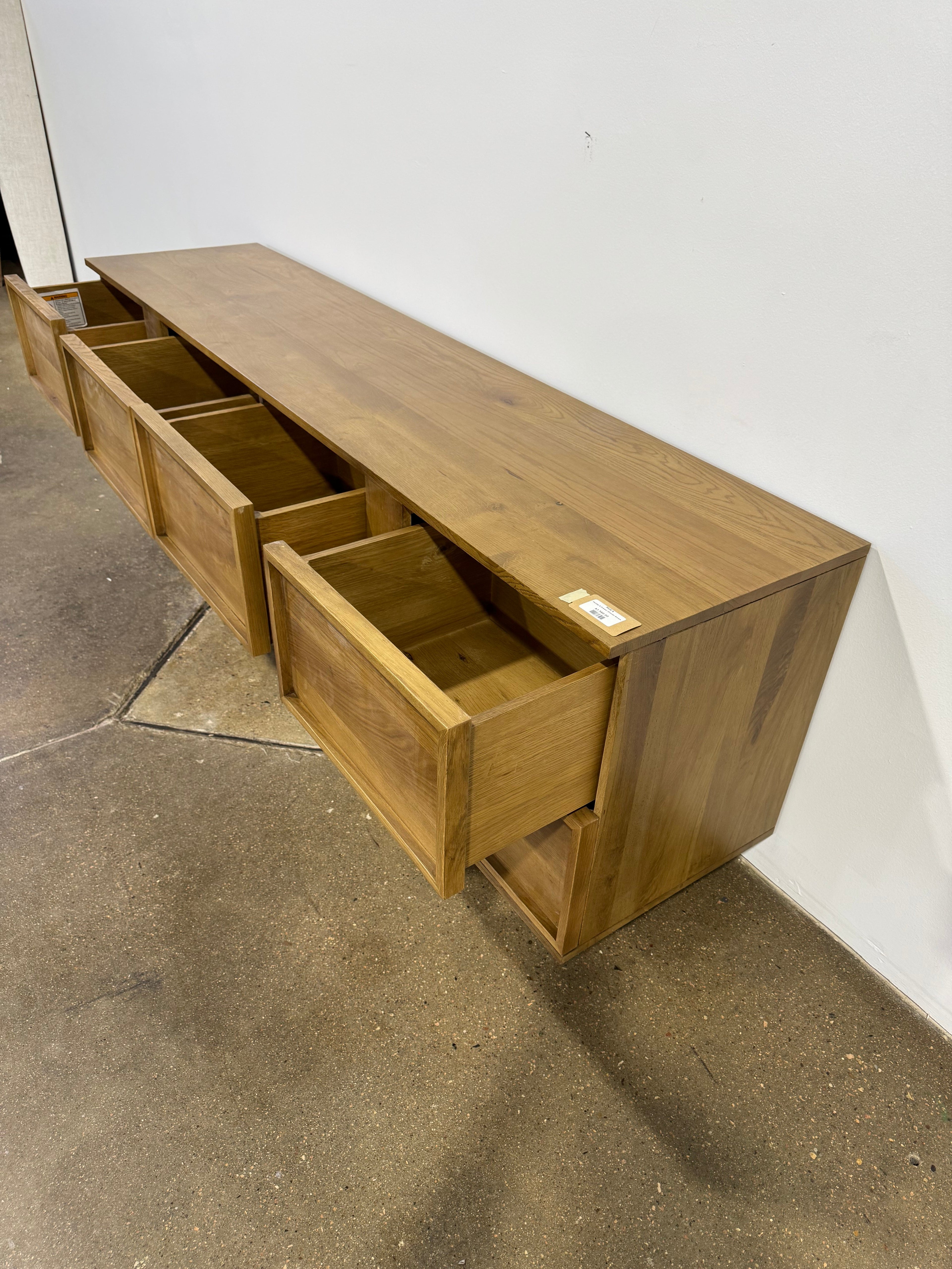 Moe's Henley 8 Drawer Dresser Brown - Image 2