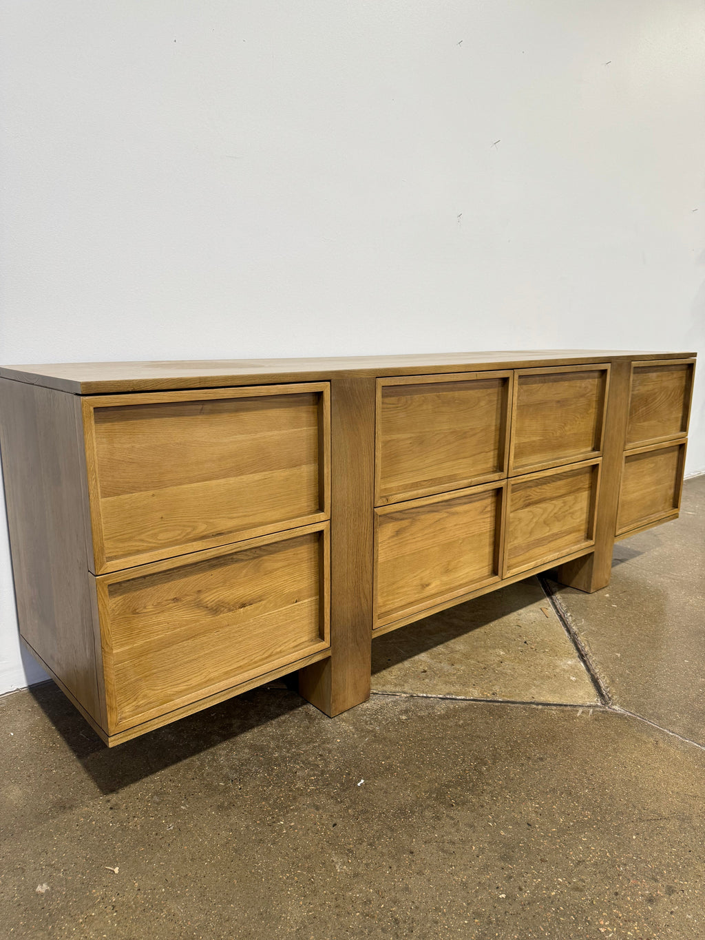 Moe's Henley 8 Drawer Dresser Brown - Image 4