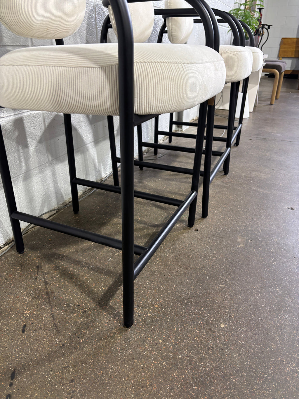 Denver Modern Arches Counter Stool - Cream - Image 2