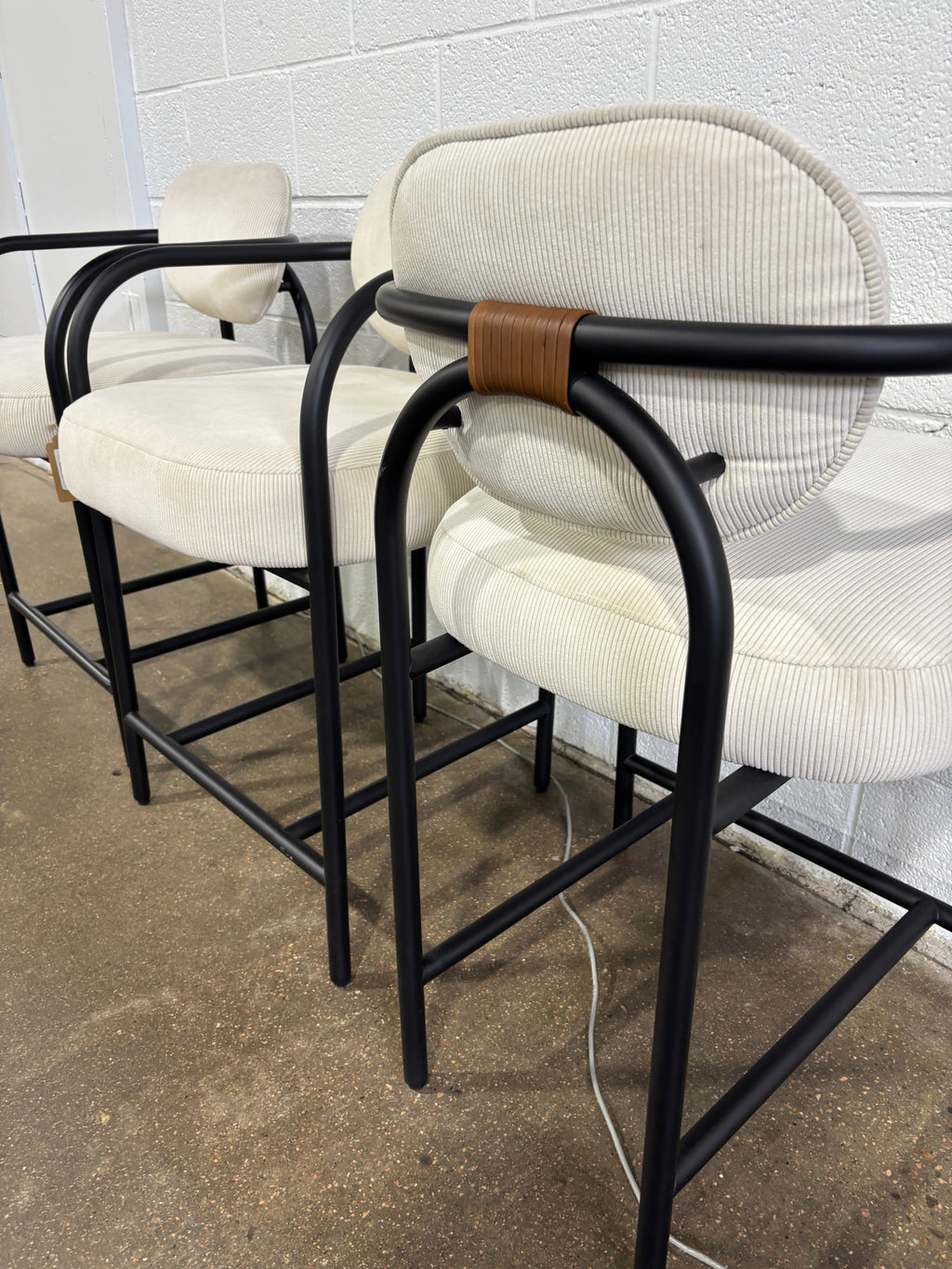 Denver Modern Arches Counter Stool - Cream - Image 9