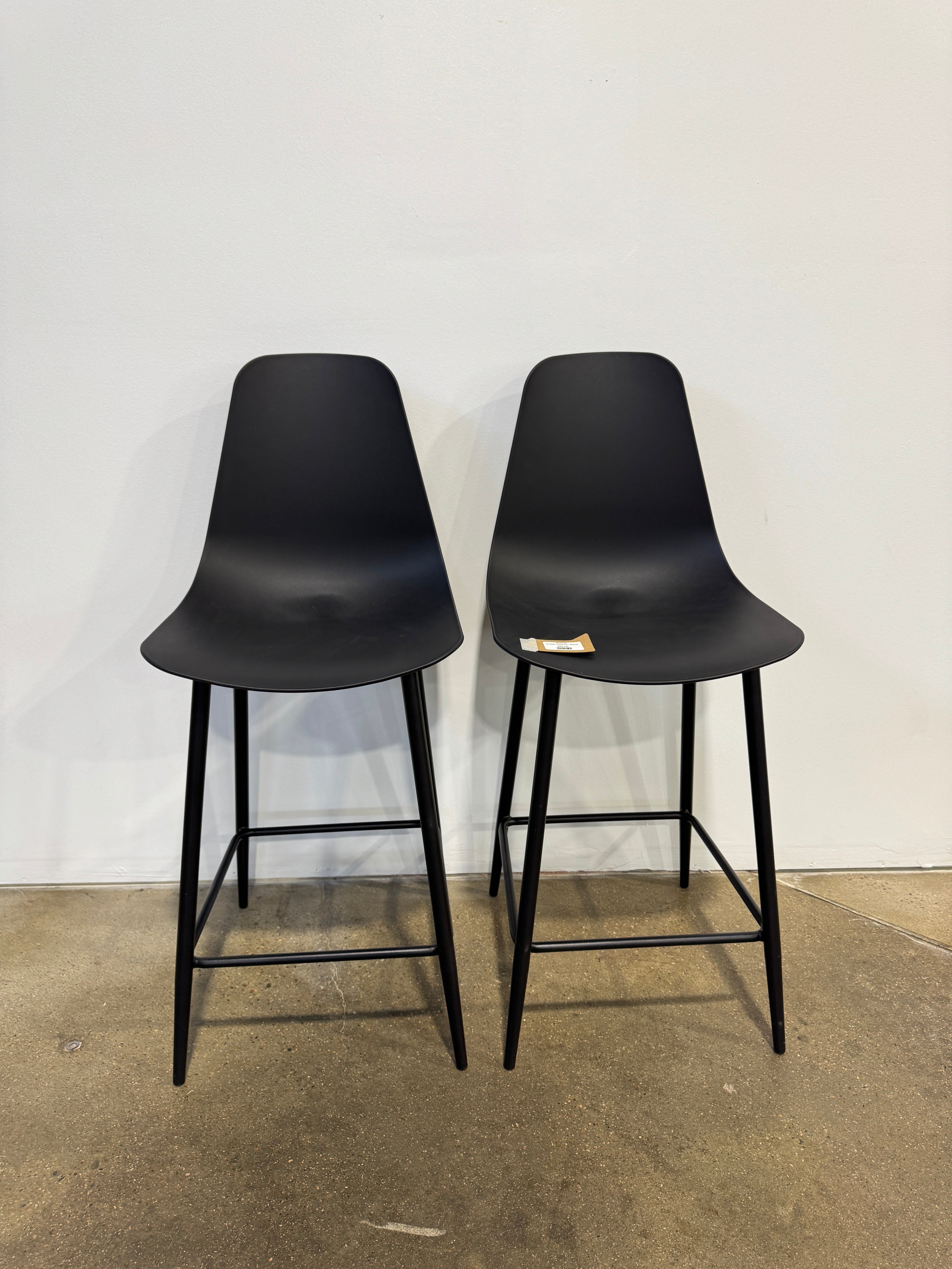 Article  Svelti Bar Stool - Image 1