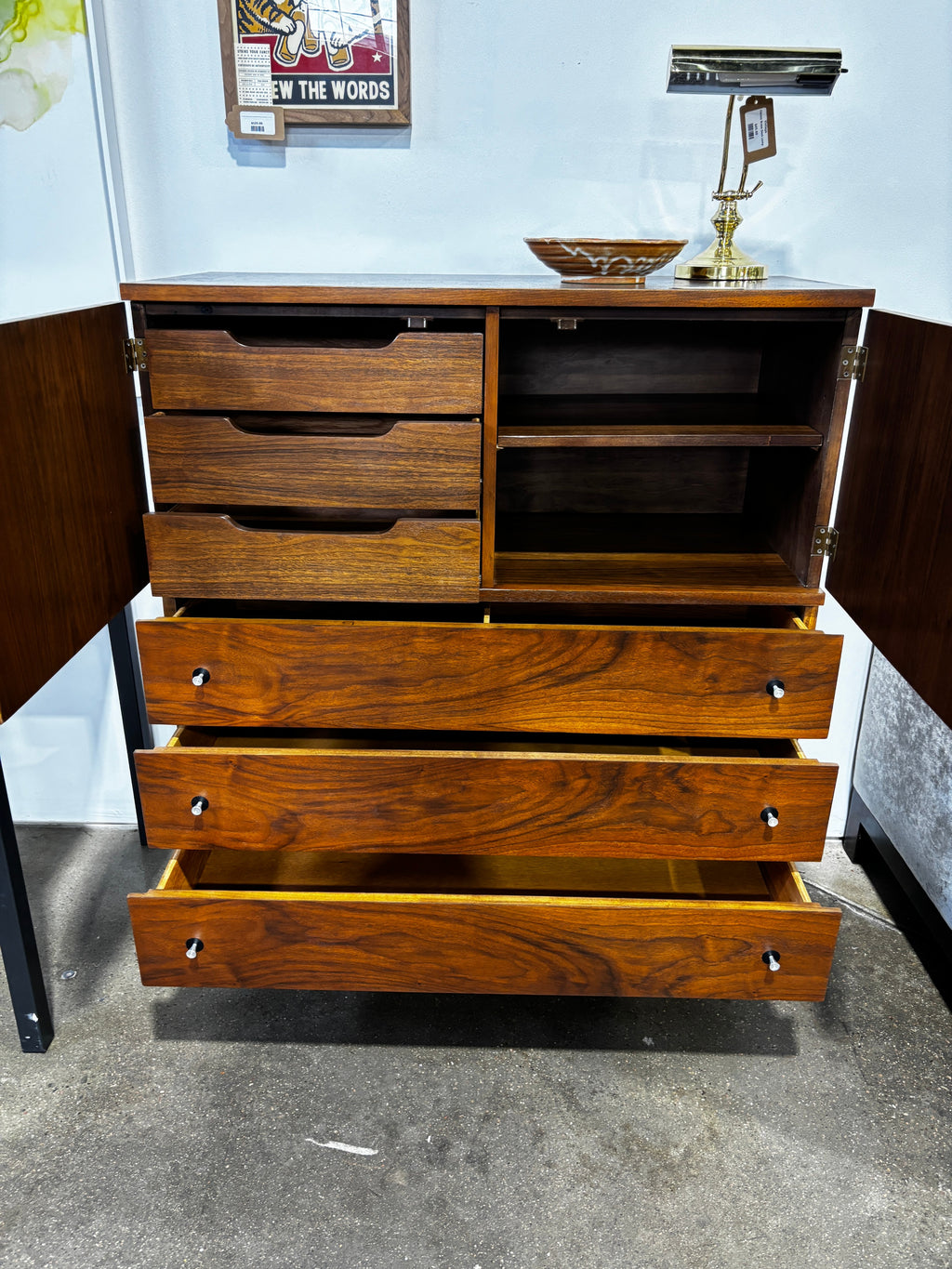 Vintage MCM Dresser Original Laminate Top - Rest is Refinished - Image 5