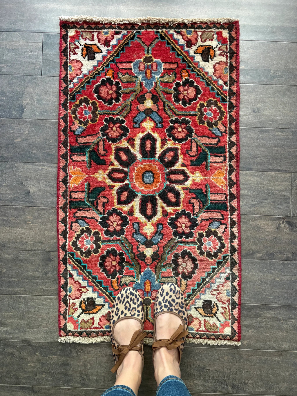 Golden Gal Rugs: Vintage Rug #227 - 3’0” x 1’8” - Image 3