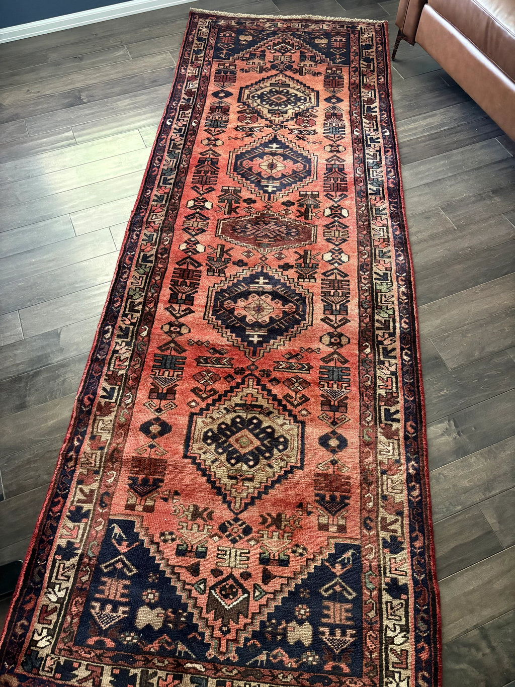 Golden Gal Rugs: Vintage Rug #226 - 9’7” x 3’5” - Image 4
