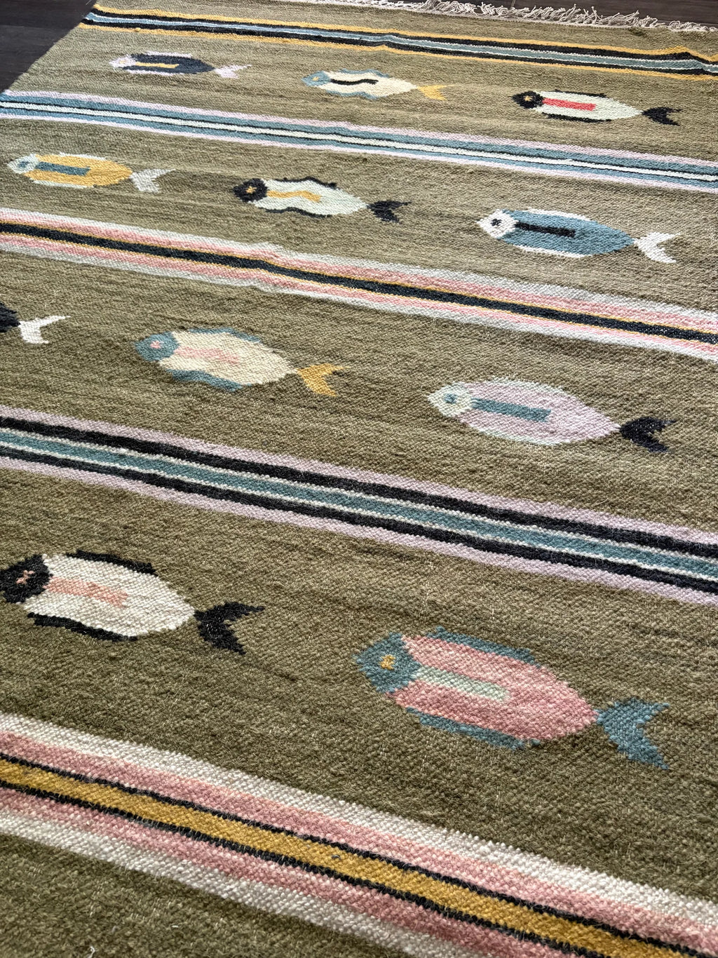 Golden Gal Rugs: Rug #225 - 6’0” x 4’5” - Image 4