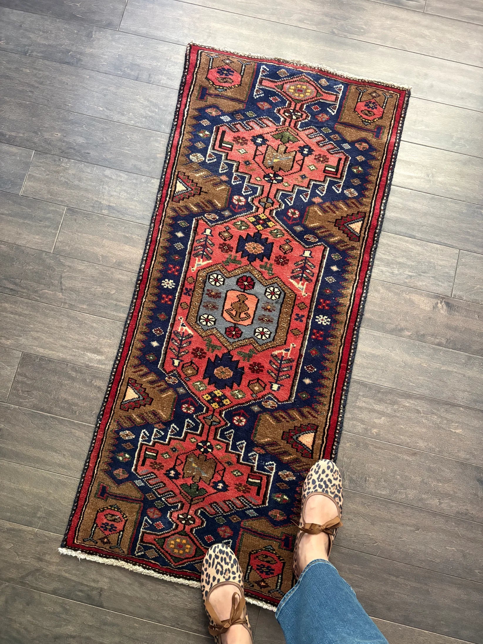 Golden Gal Rugs: Vintage Rug #224 - 4’3.5” x 1’11” - Image 4
