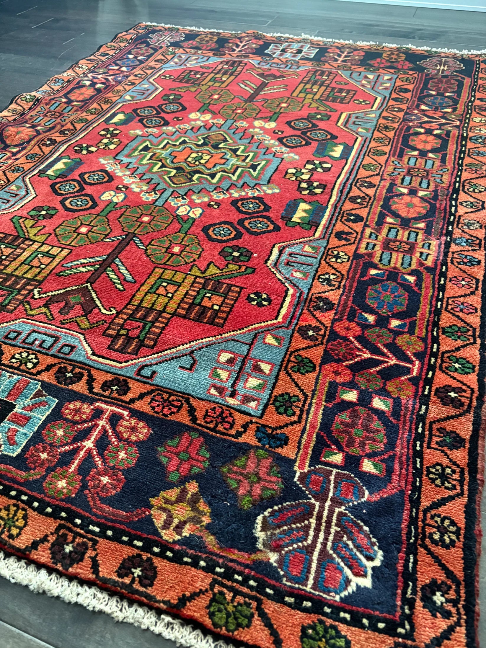 Golden Gal Rugs: Vintage Rug #222 - 5’3” x 3’9” - Image 4