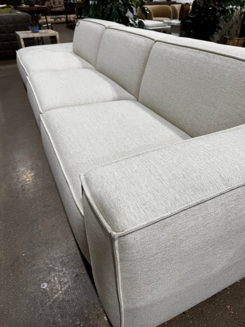 Castlery Jonathan Extended Side Chaise - Image 3
