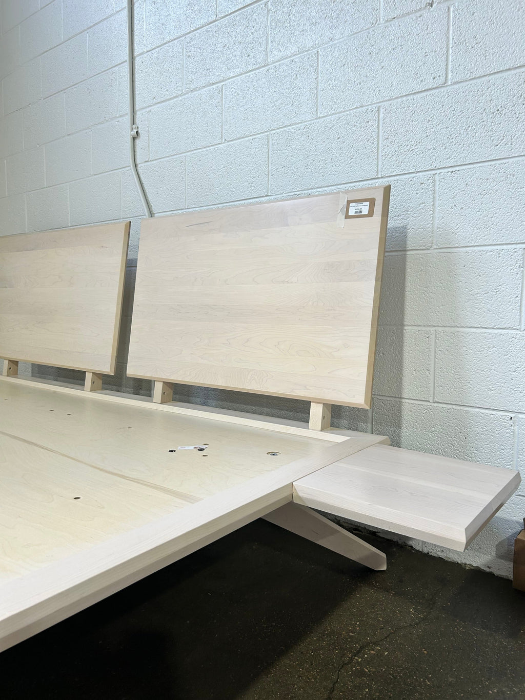 Copeland Astrid King Bed  w/ Headboard - Image 6