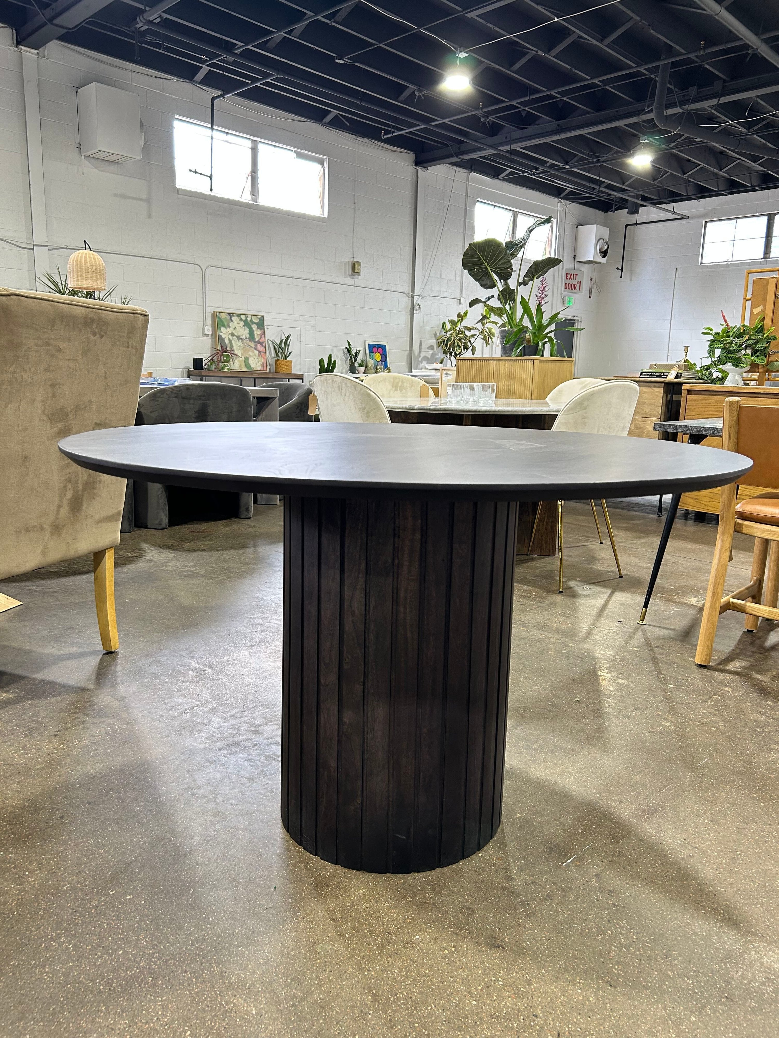 Moe's Home Collection Povera Round Dining Table - Image 3