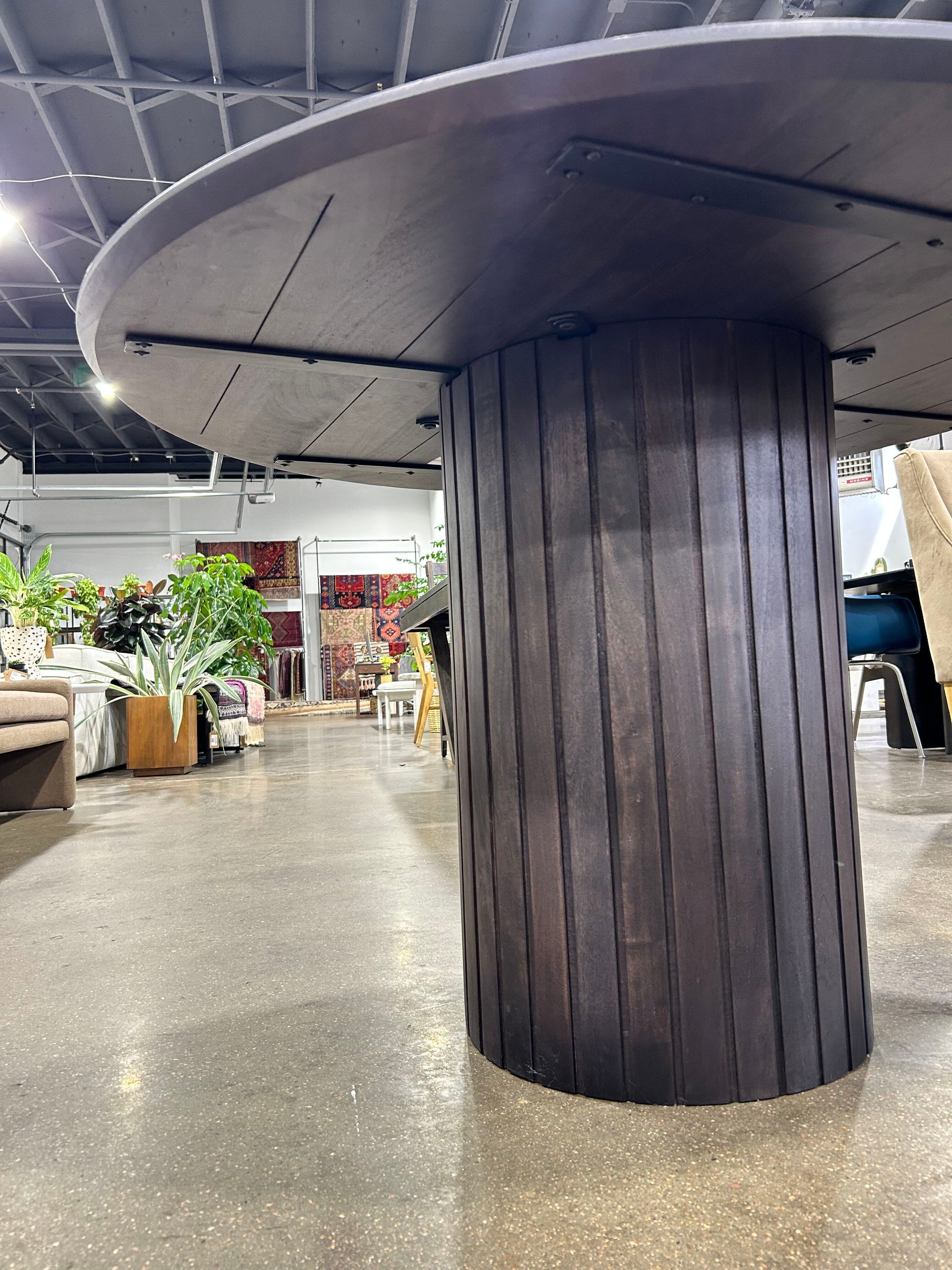 Moe's Home Collection Povera Round Dining Table - Image 4
