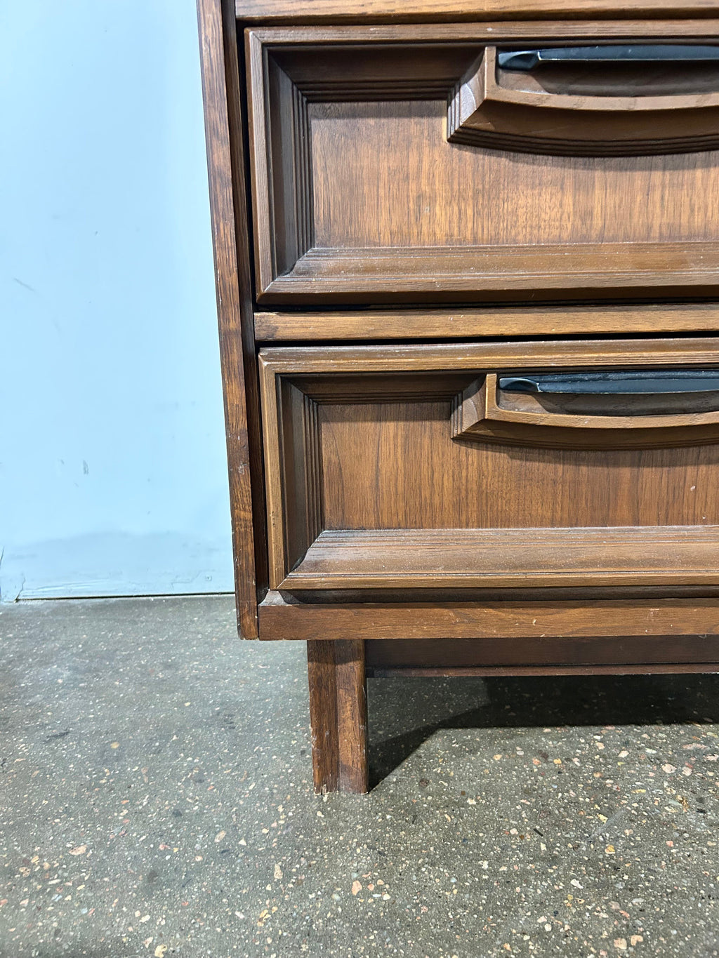 Basset Furniture 9 Drawer Mid-Century Dresser - Image 6