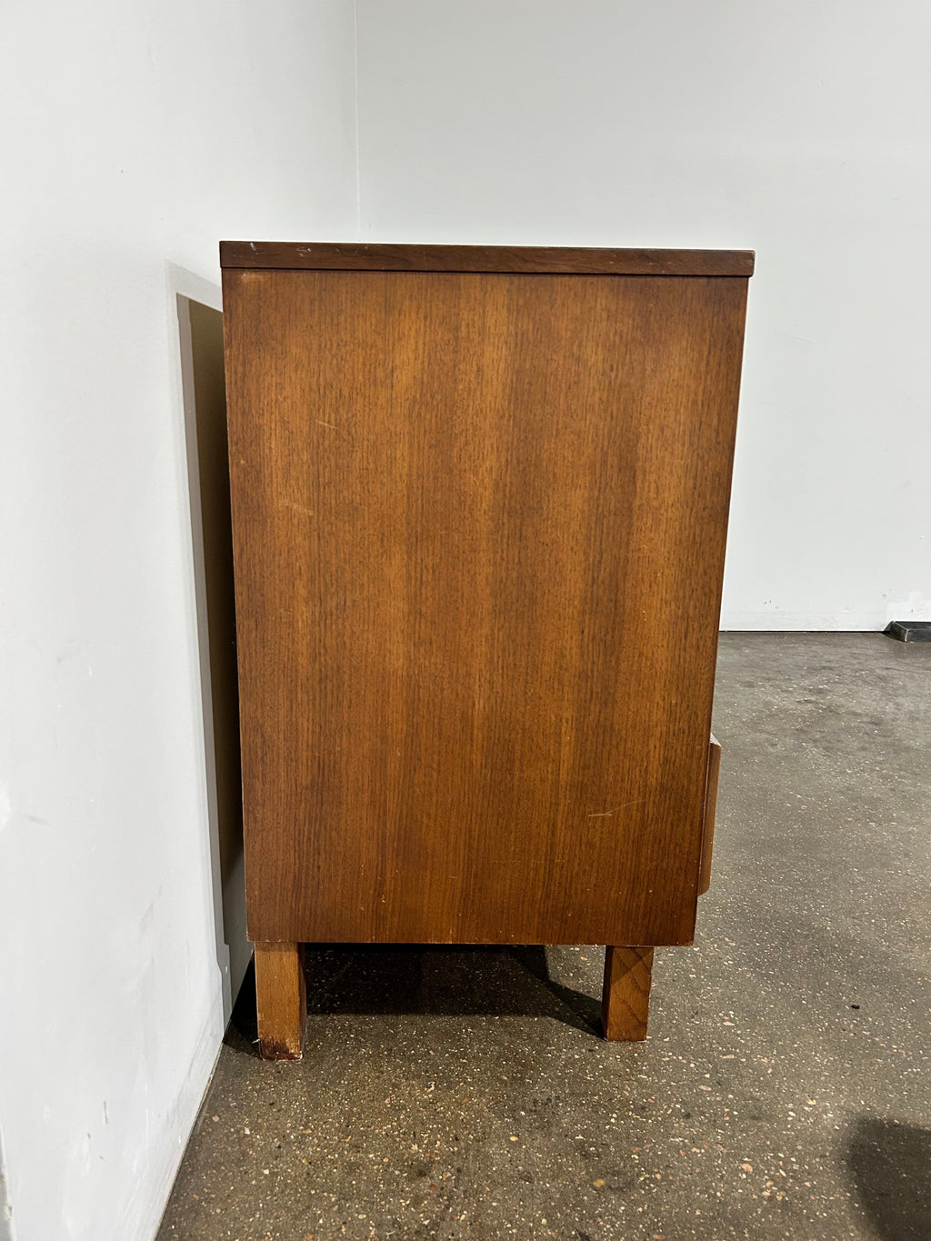Basset Furniture 9 Drawer Mid-Century Dresser - Image 7