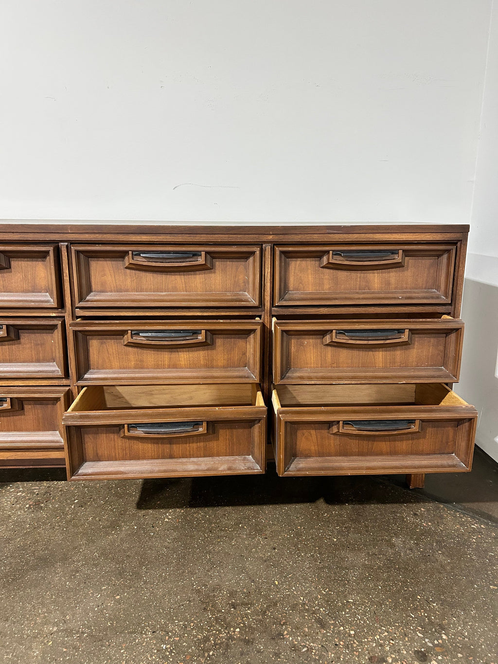 Basset Furniture 9 Drawer Mid-Century Dresser - Image 2