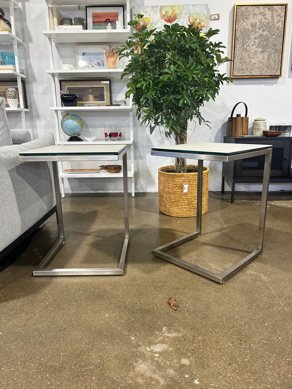 Room & Board Parsons C-Shaped  End Table - Image 5