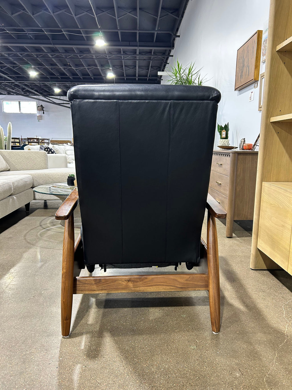 Black Leather Recliner - Image 4