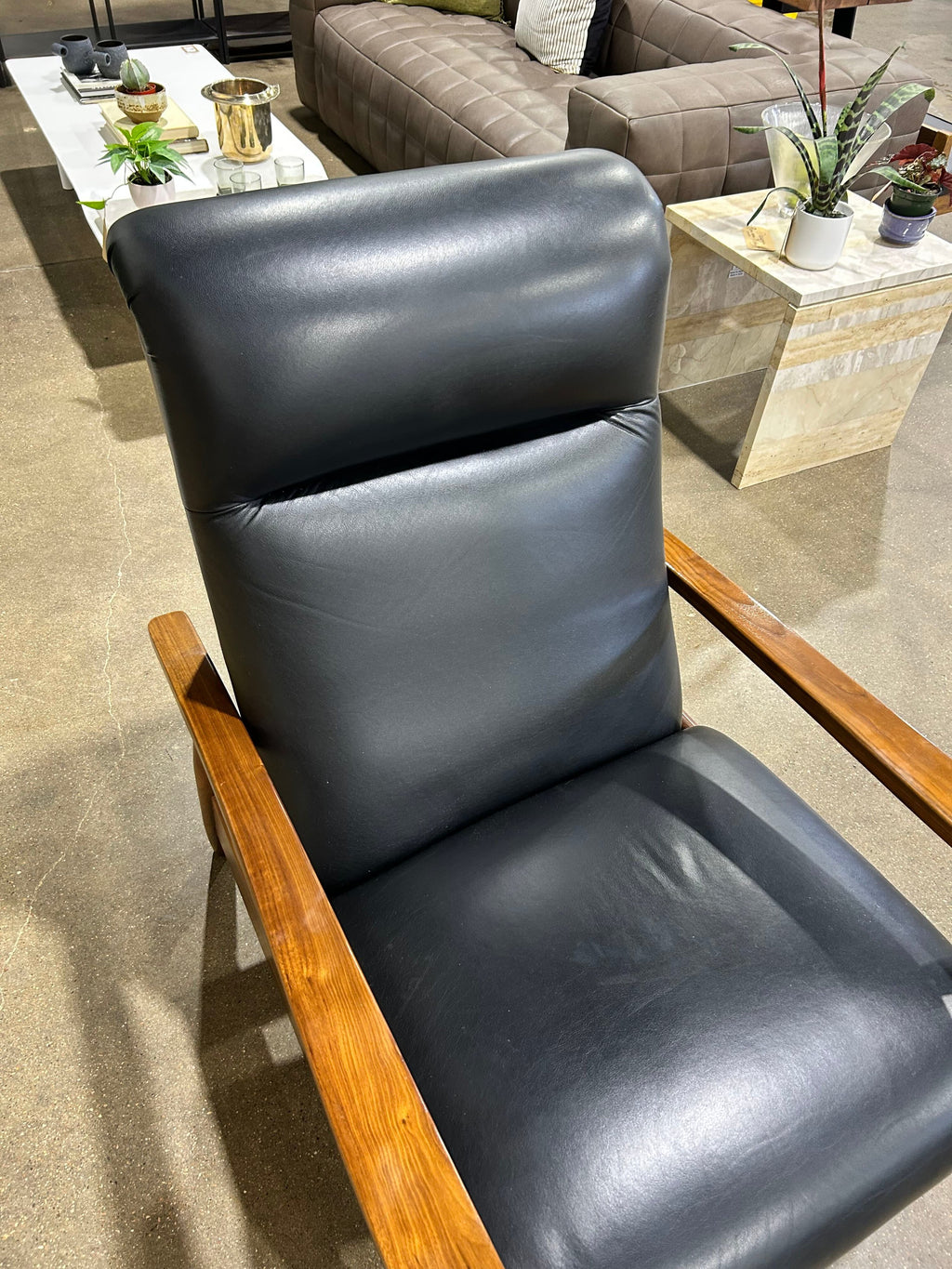 Black Leather Recliner - Image 7