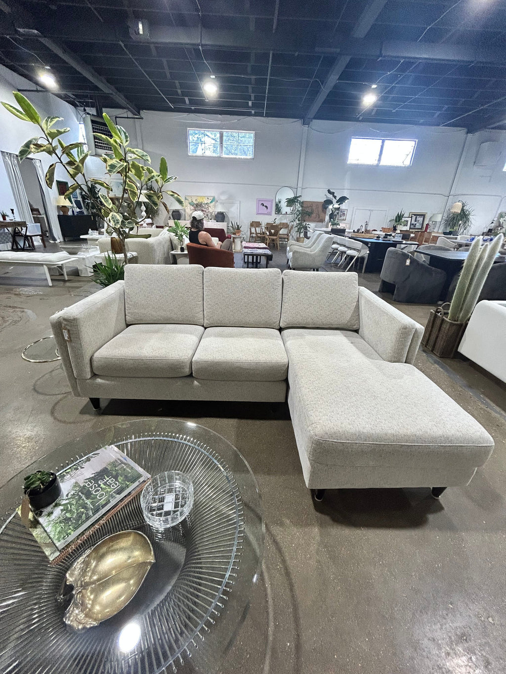 Woodley's Sofa w Chaise - Image 2
