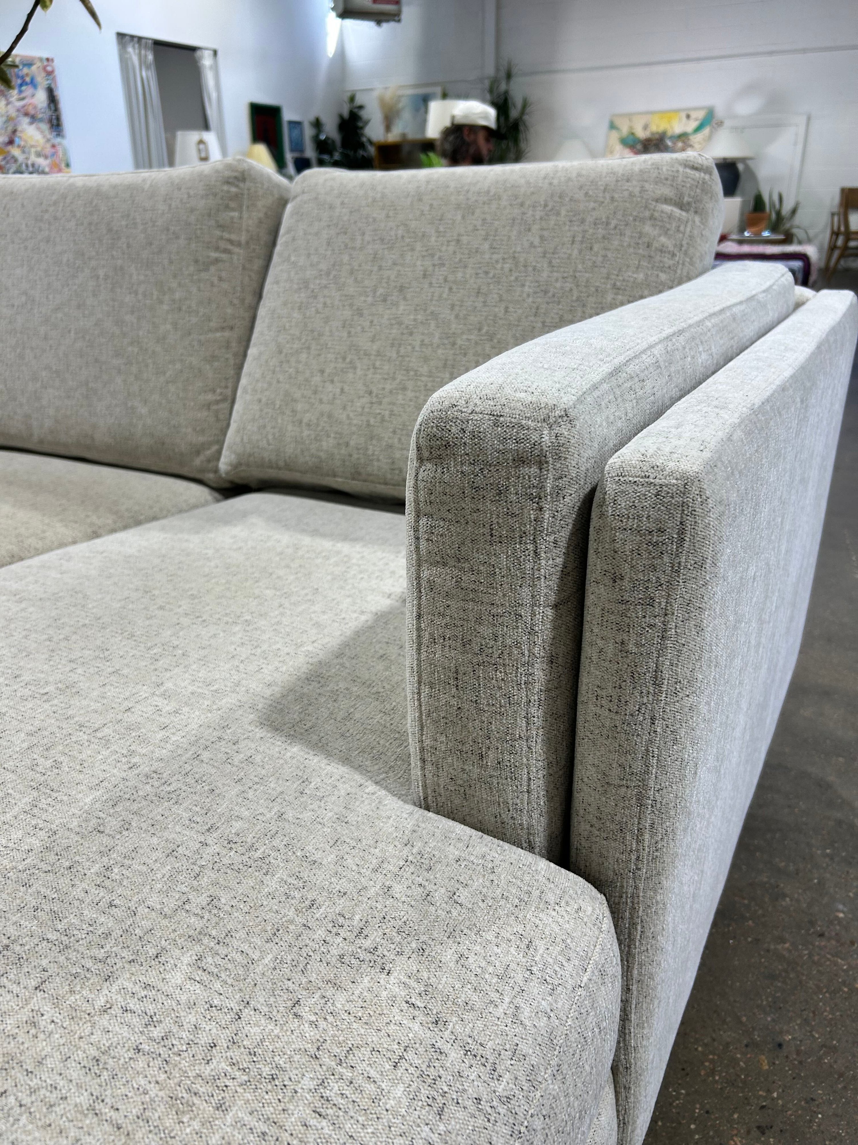 Woodley's Sofa w Chaise - Image 5