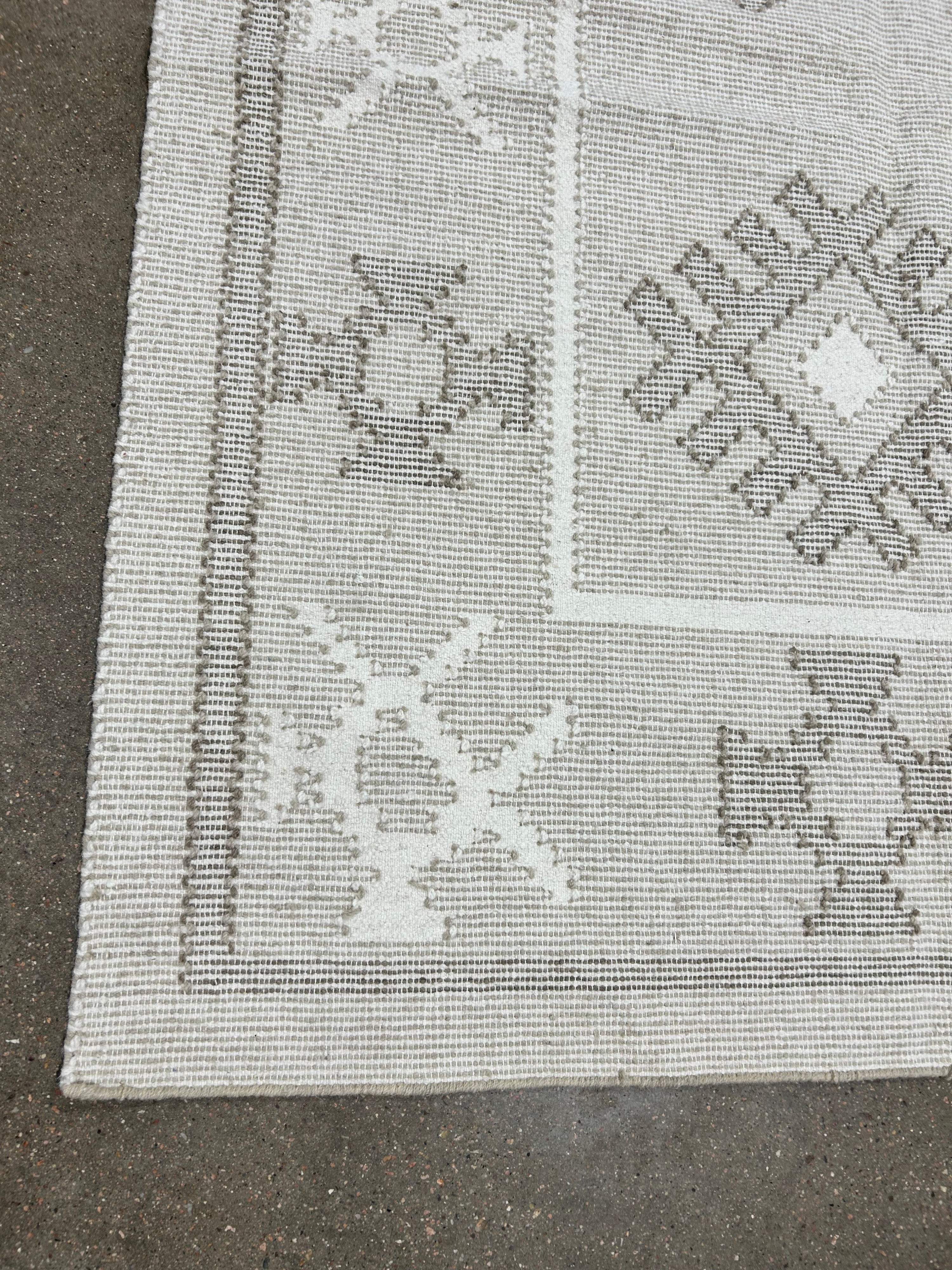 Nehal Handwoven Rug 10'x14' - Image 3