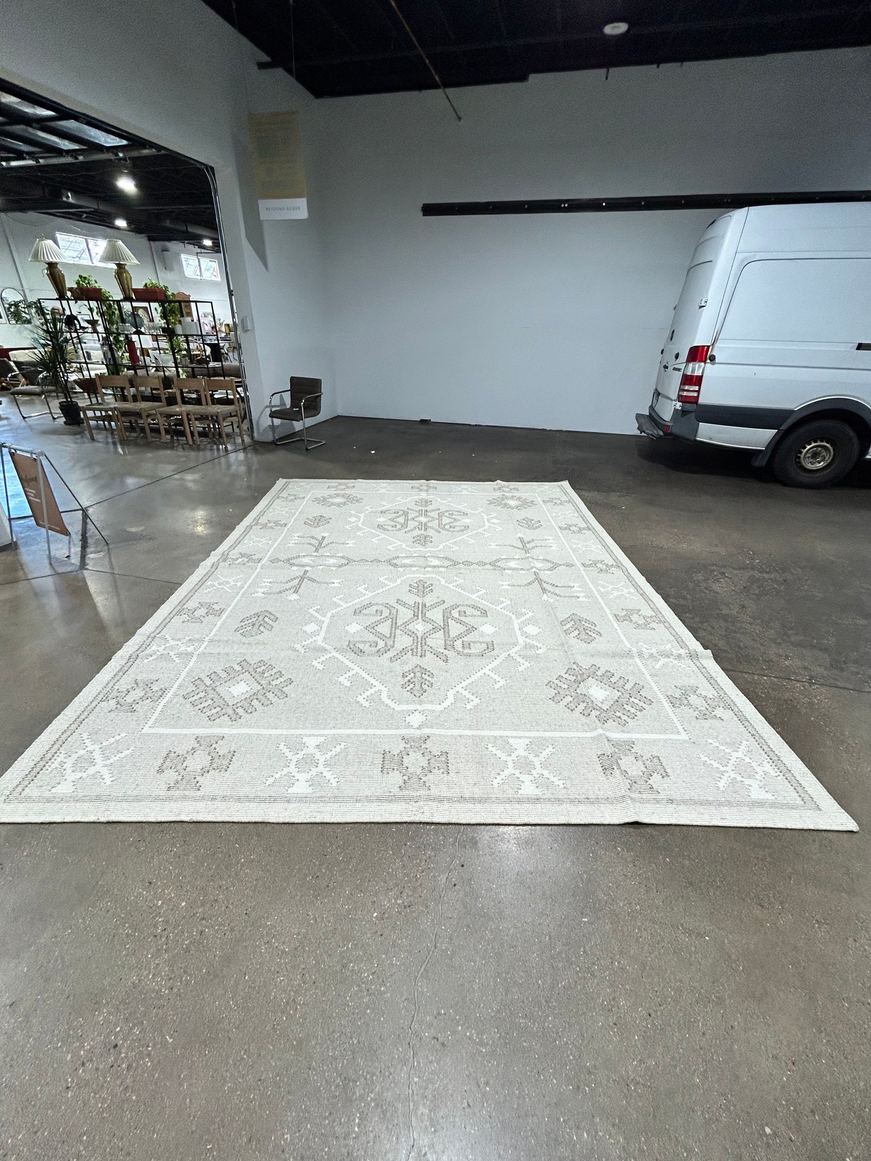 Nehal Handwoven Rug 10'x14' - Image 2