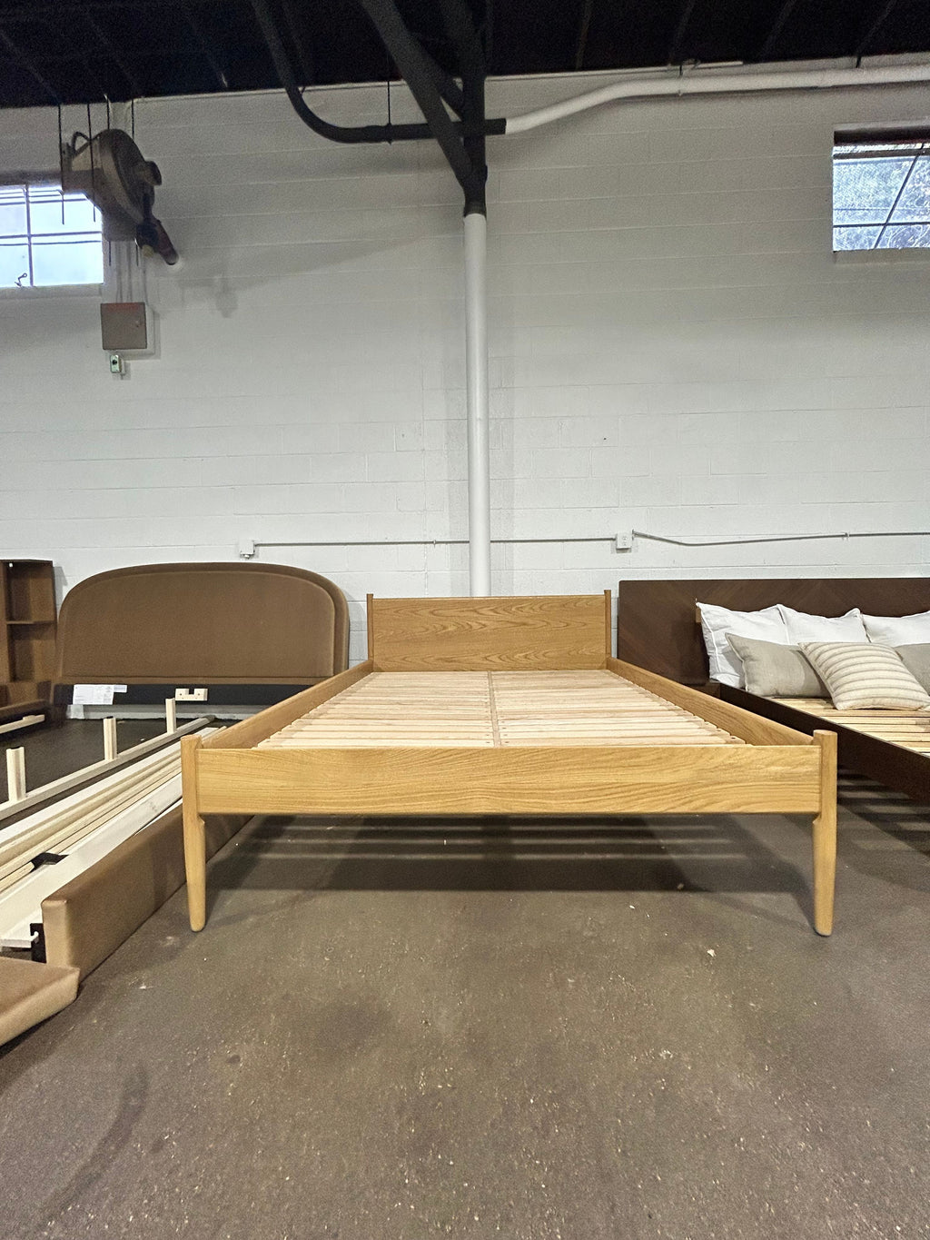 Cove Bed- Queen - Image 4