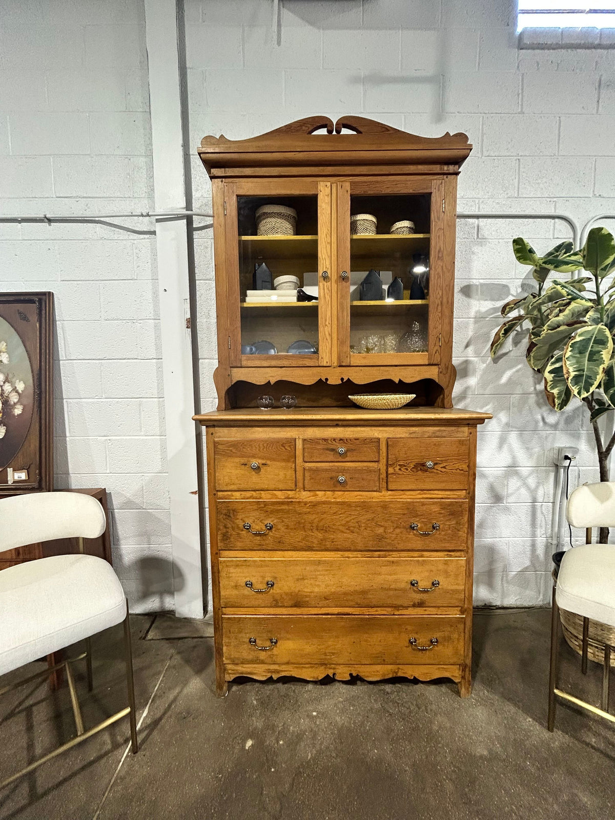 Hutch - Image 2