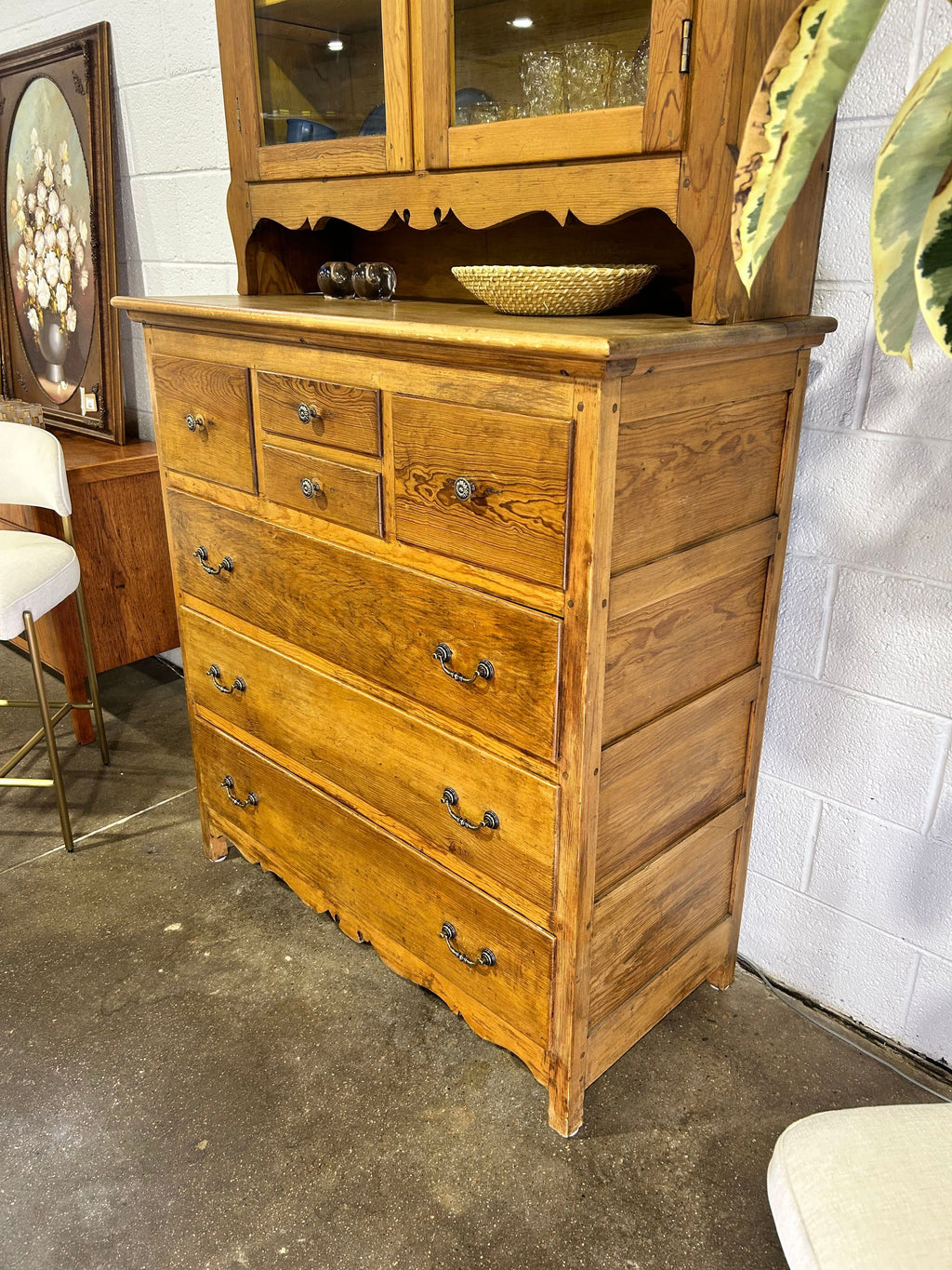 Hutch - Image 3