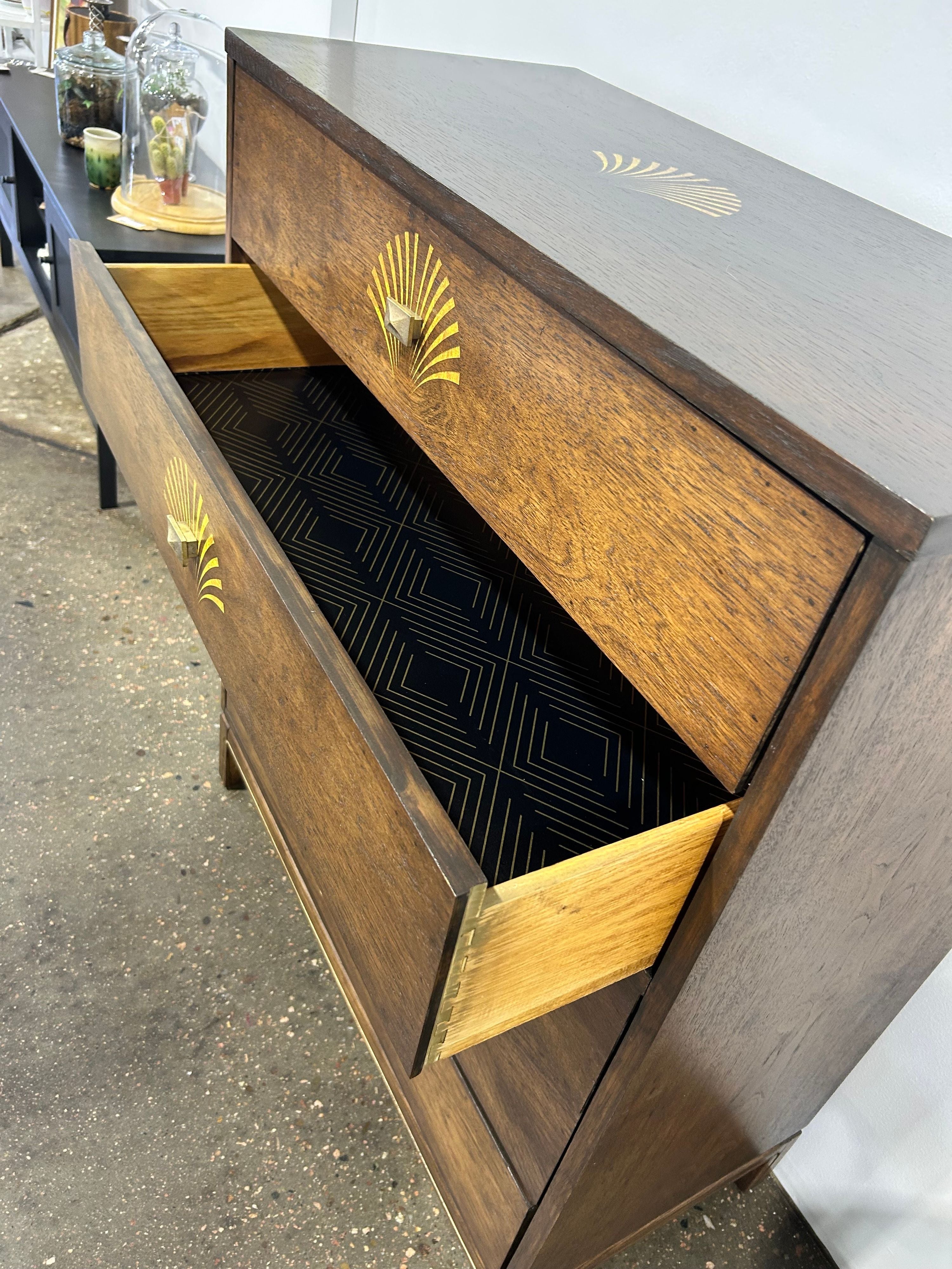 5 Drawer Tall Dresser - Image 3