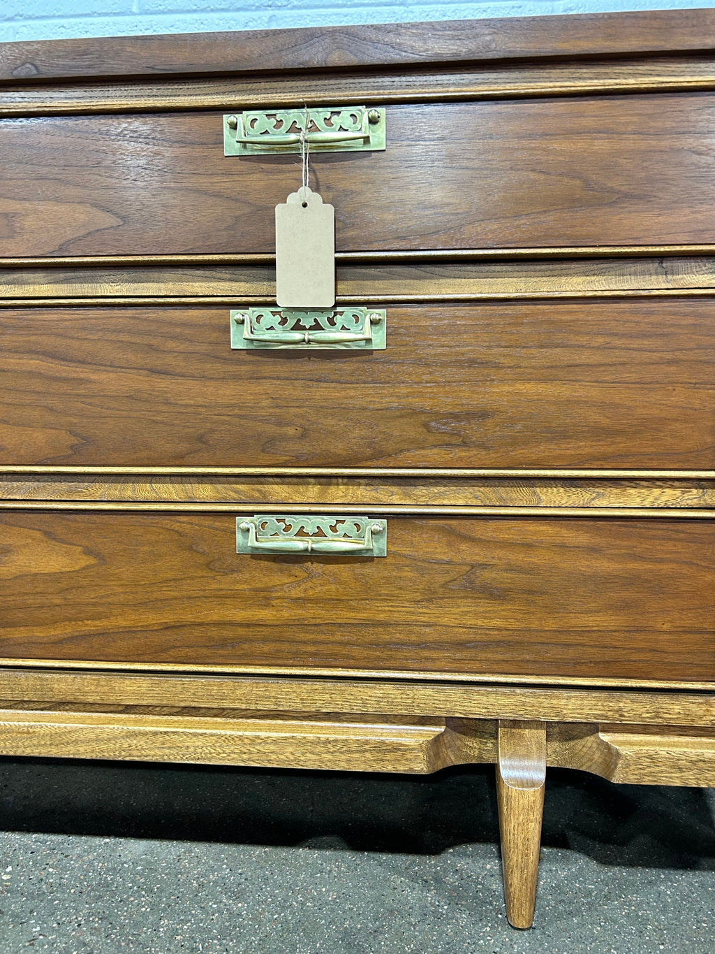 United Furniture Dresser / Credenza - Image 3