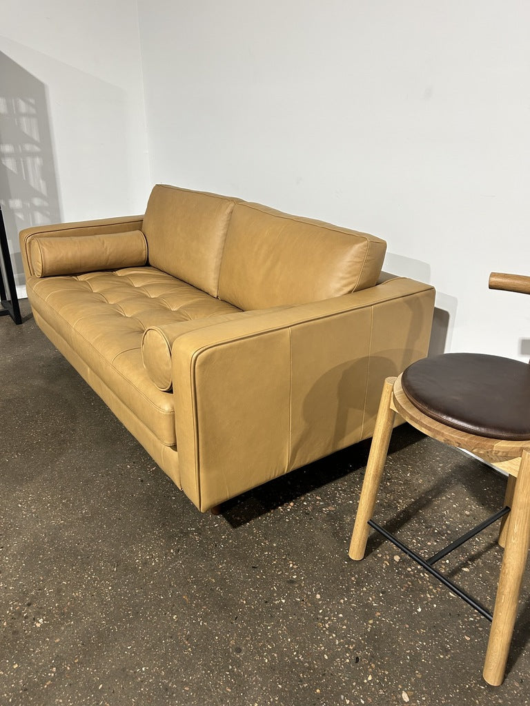 Sven 72" Tufted Leather Loveseat - Image 4