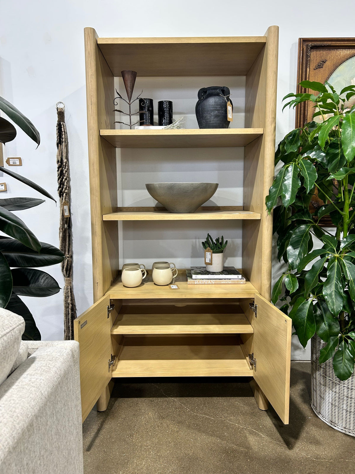Tourme 34" Bookcase with Storage - Image 3