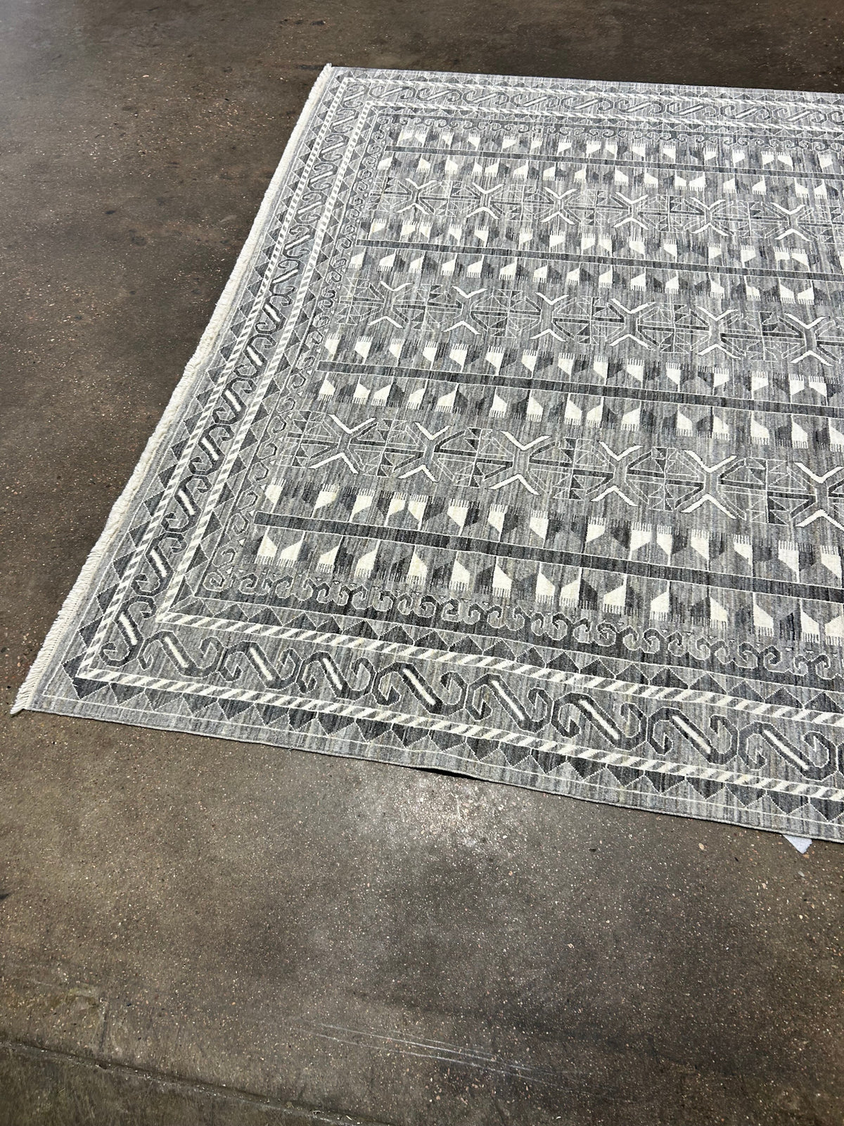 Suhad Hand-Knotted Area Rug 9'x12' - Image 7