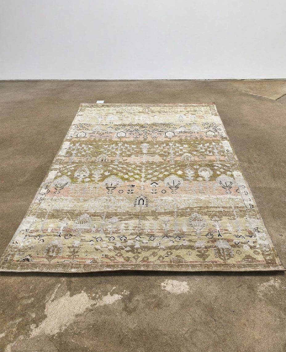 Robert Rug 5'7" x 7'10" - Image 1
