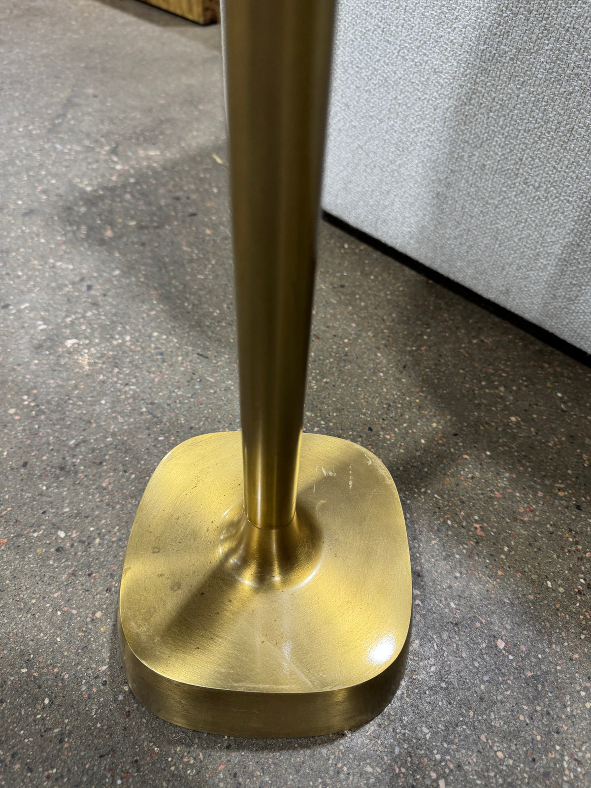 Arlon Side Table - Image 4