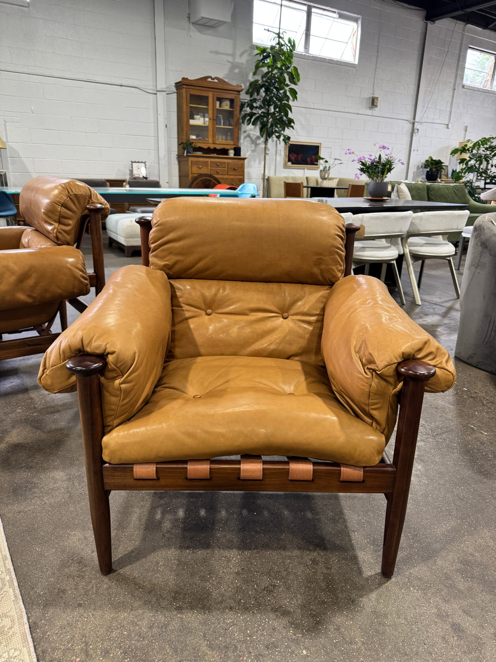 Otis Armchair - Chesnut Leather - Image 4