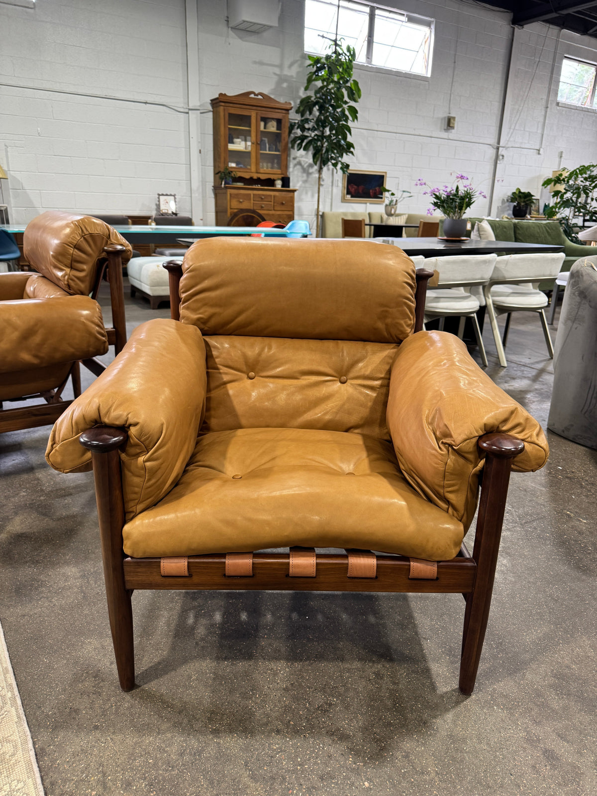 Otis Armchair - Chesnut Leather - Image 4