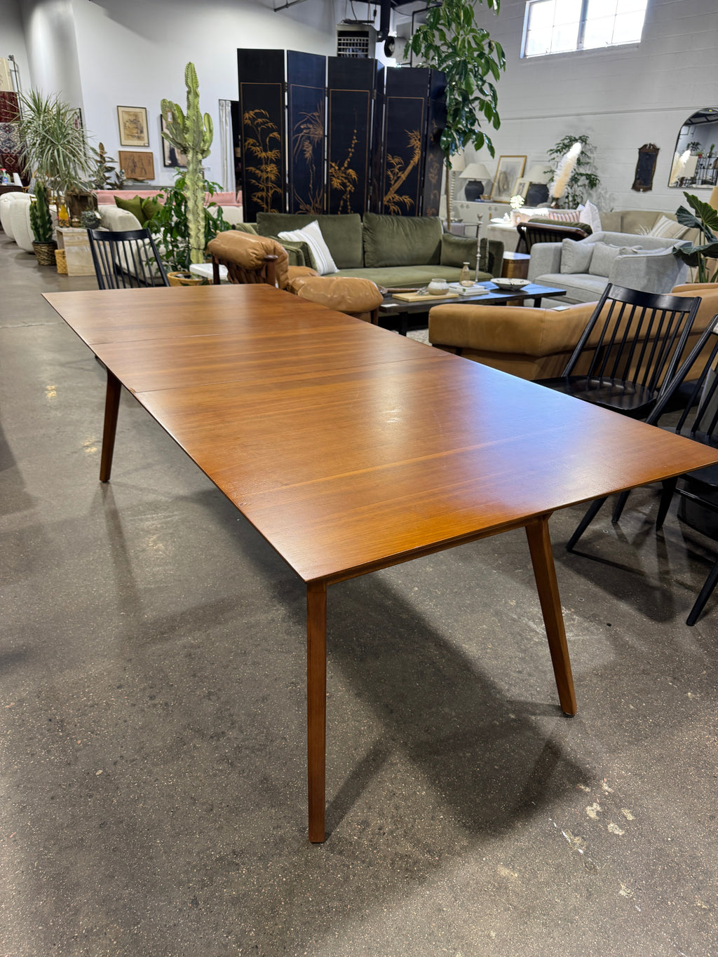 Mid-Century Extendable Dining Table - Image 8