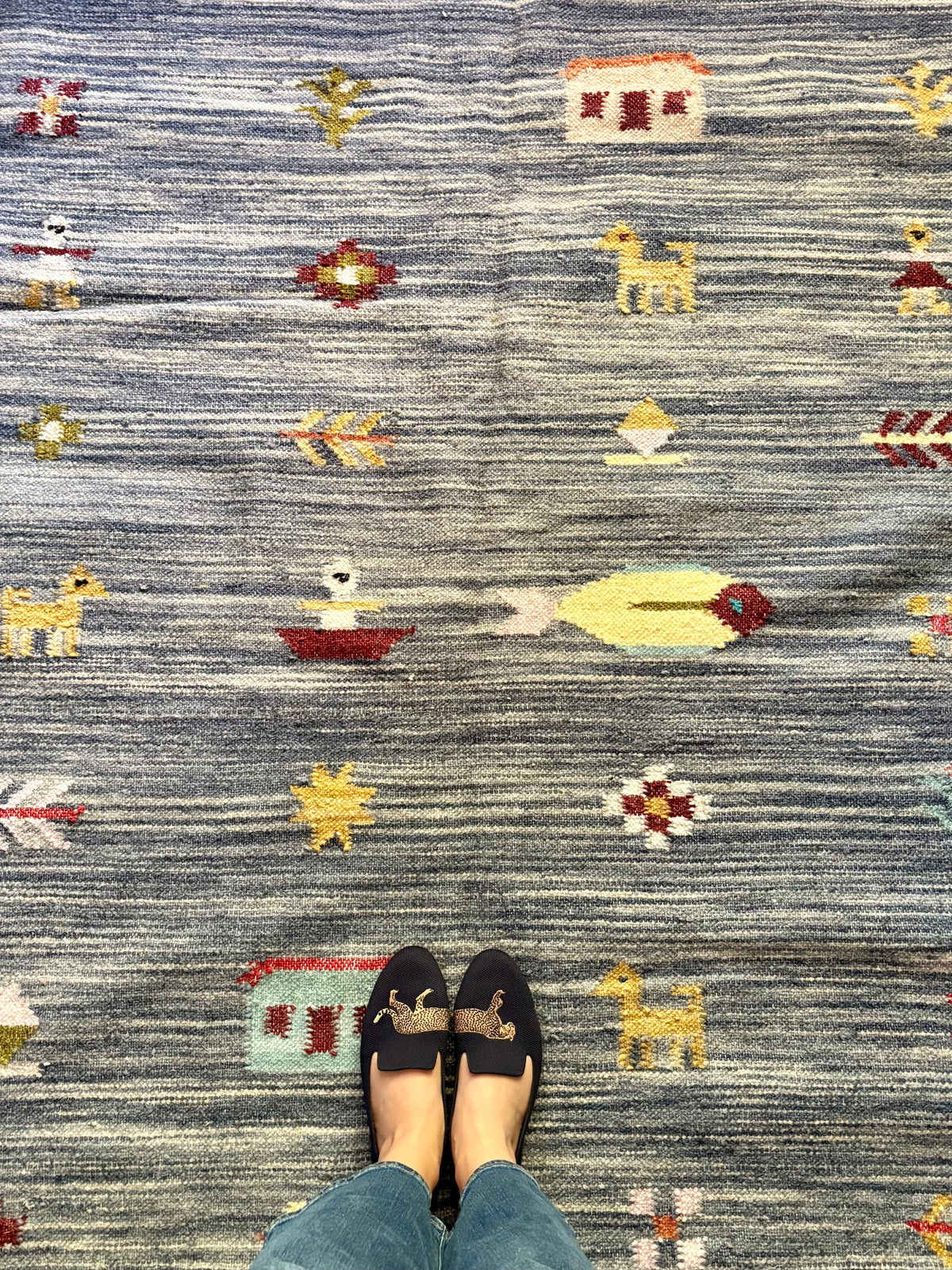 Golden Gal Rugs: Rug #262 - 6’2” x 4’3' - Image 2