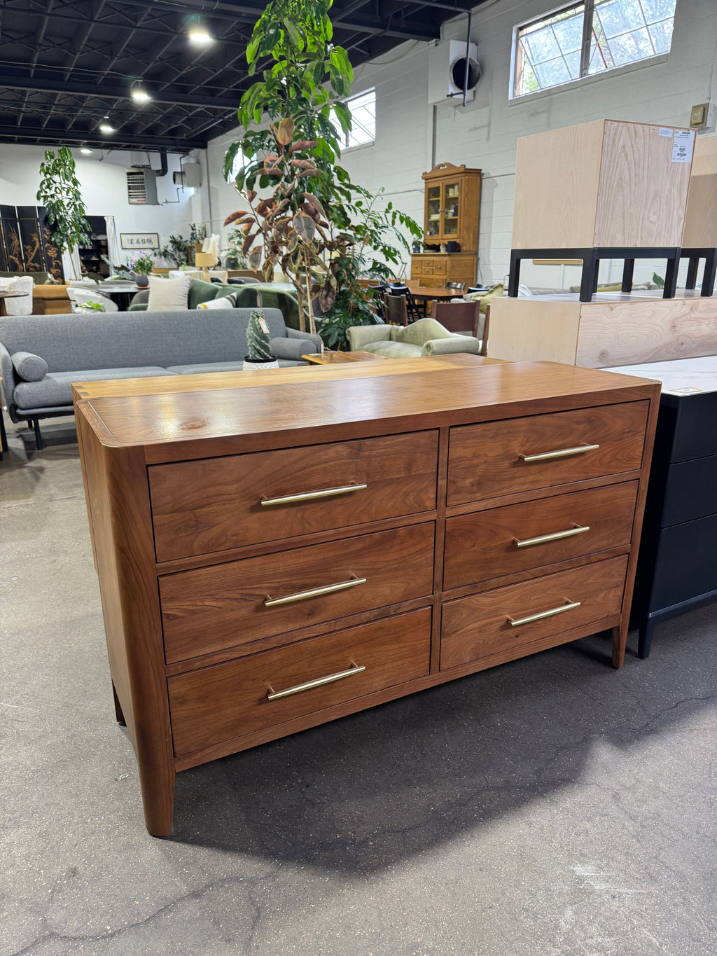 Colfax Dresser - Image 2