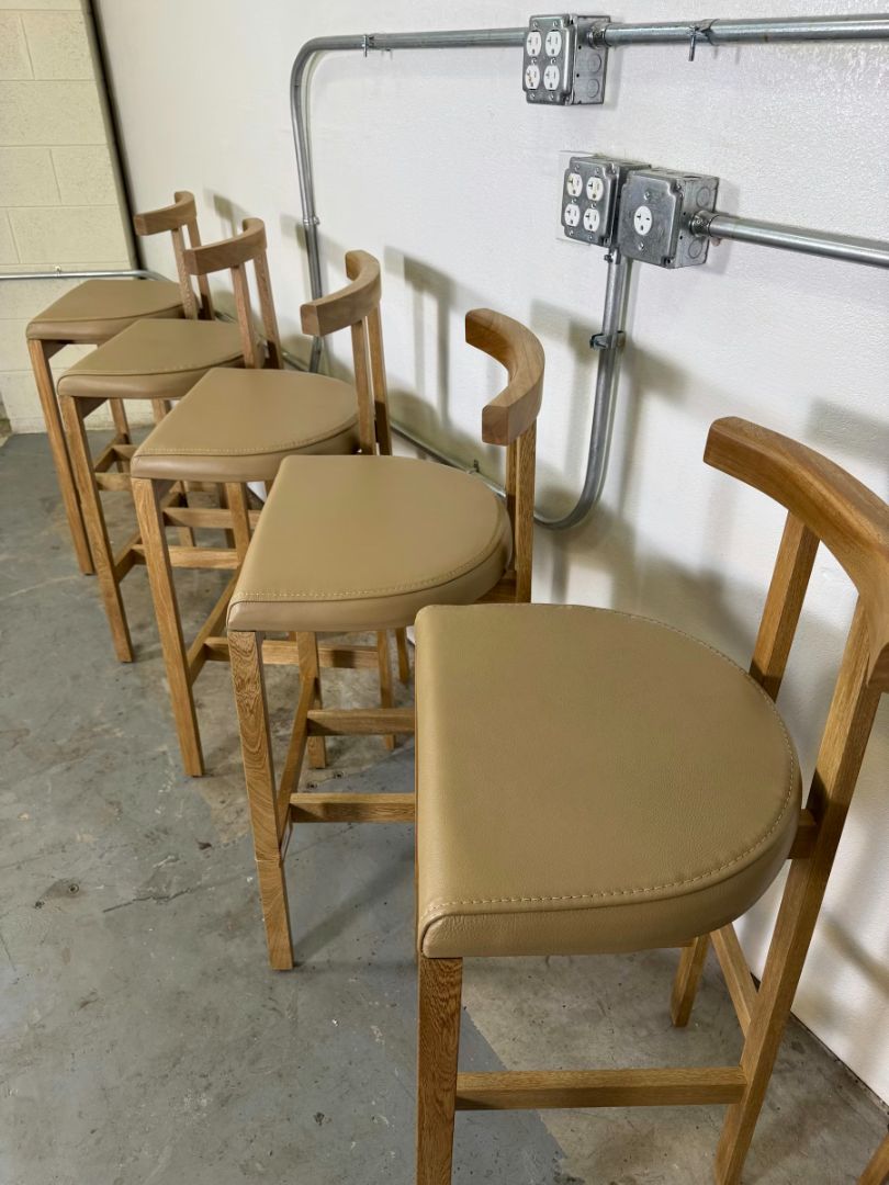 Lulu and Gerogia Ayvn Bar Stool