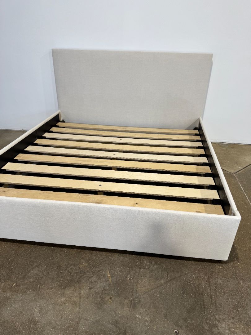 Jenni Kayne Pacific King Bed