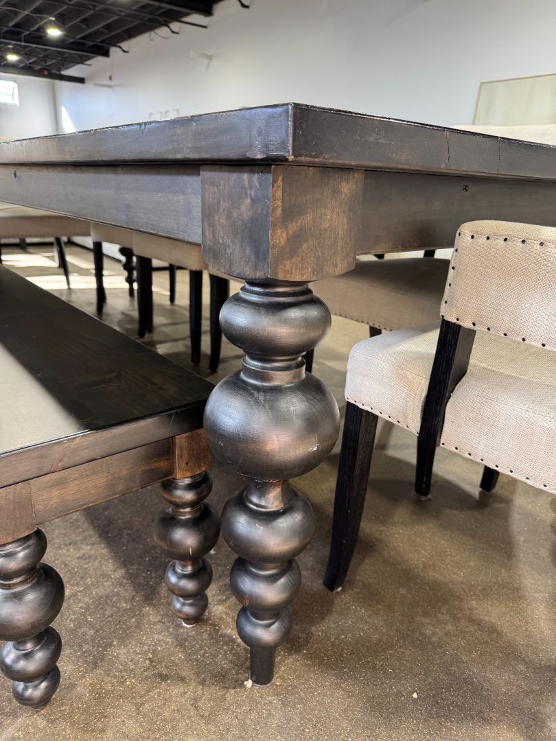 James & James Dining Table & Bench