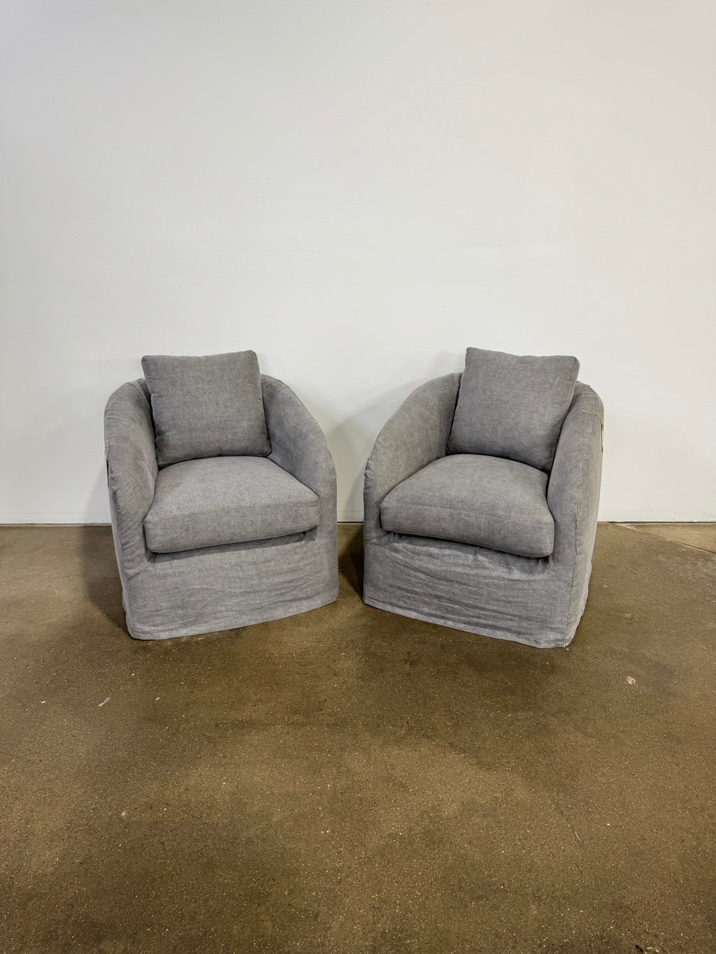 Community Manufacturing Reily Slipcover Chair