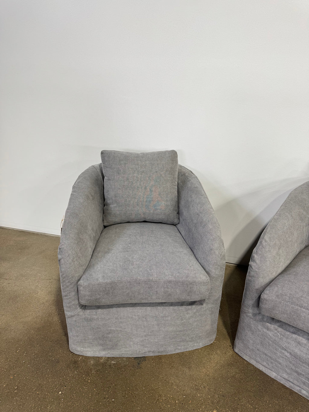 Community Manufacturing Reily Slipcover Chair