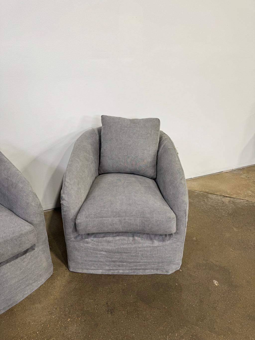 Community Manufacturing Reily Slipcover Chair