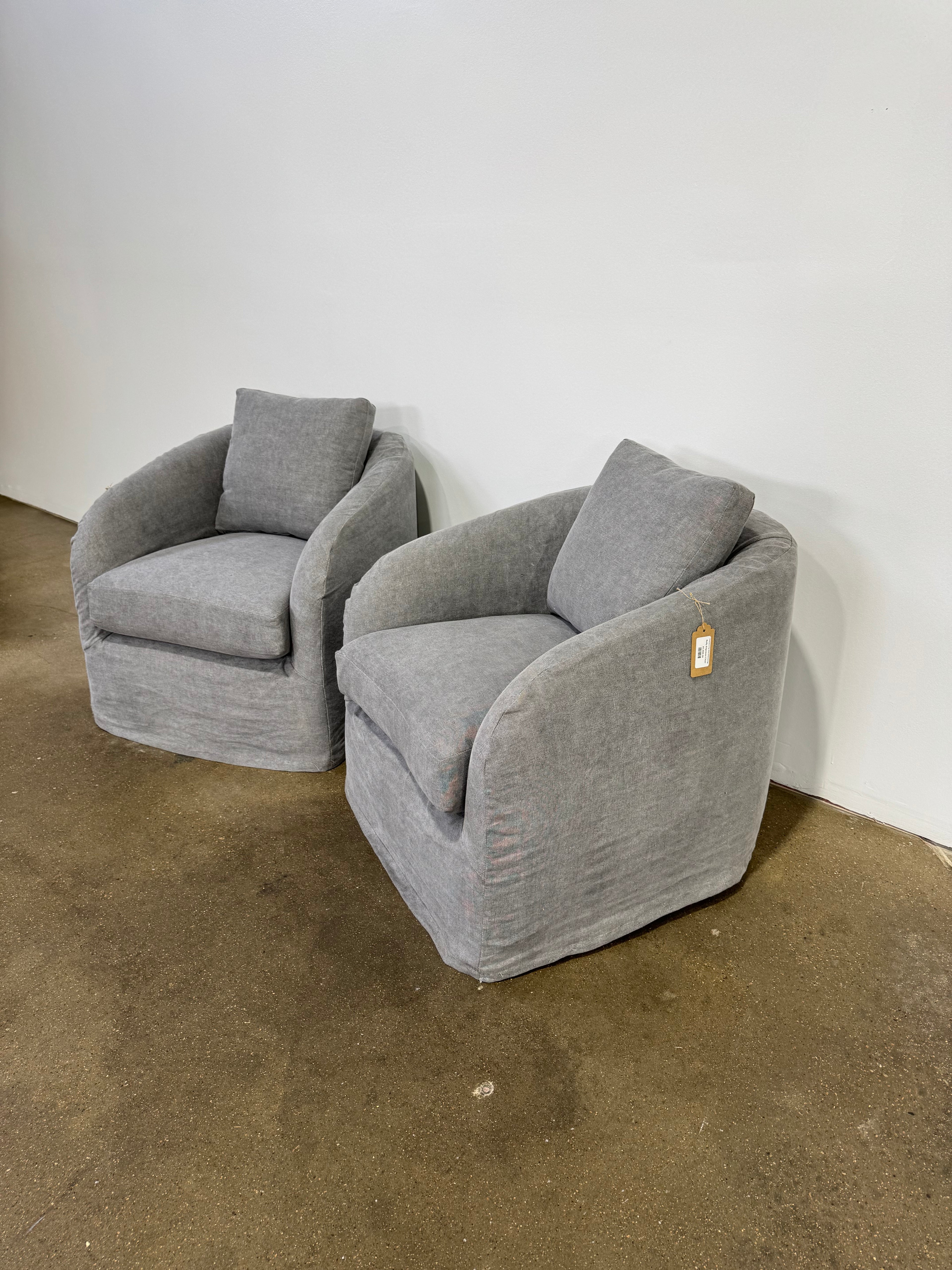 Community Manufacturing Reily Slipcover Chair