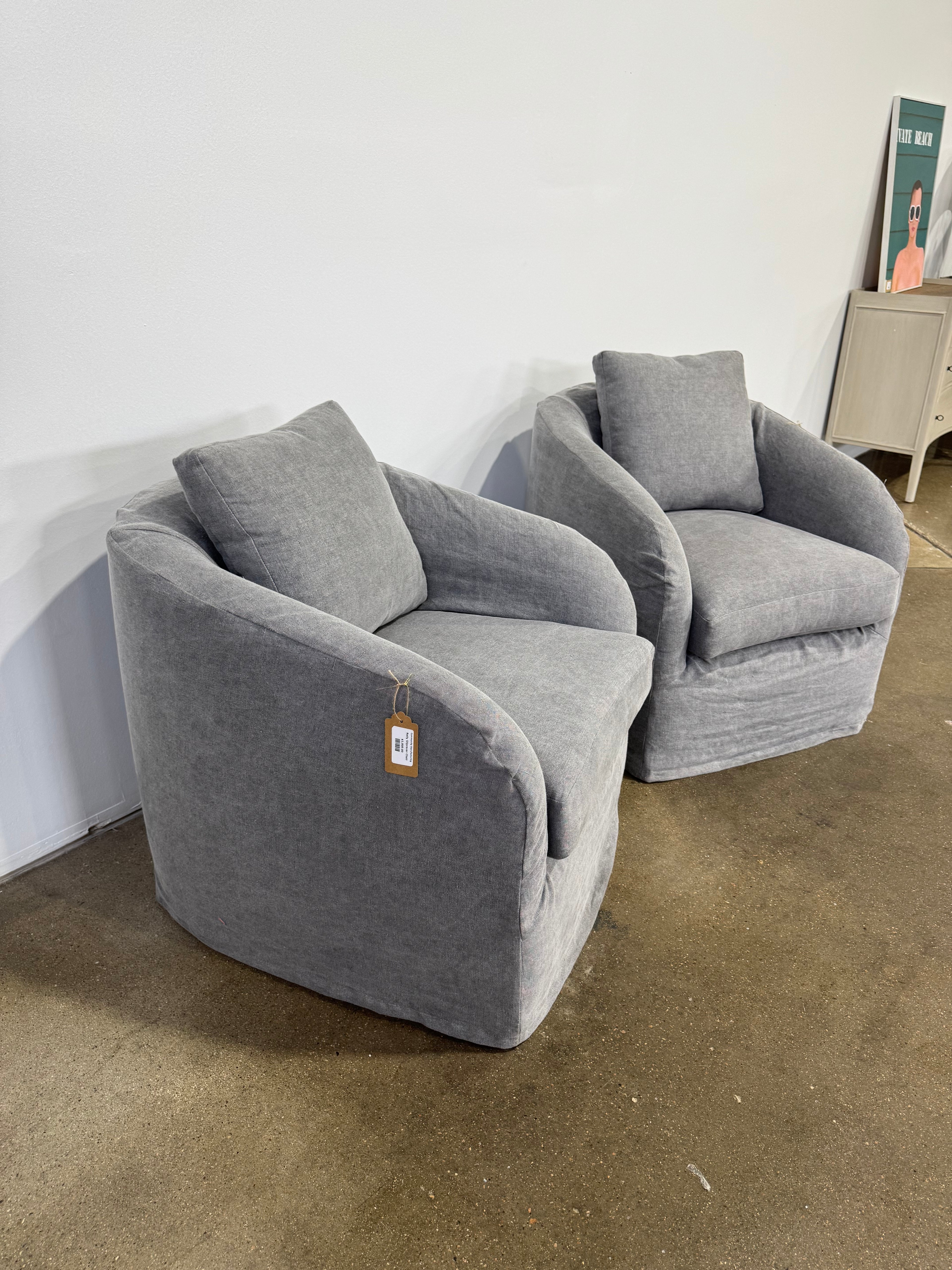 Community Manufacturing Reily Slipcover Chair